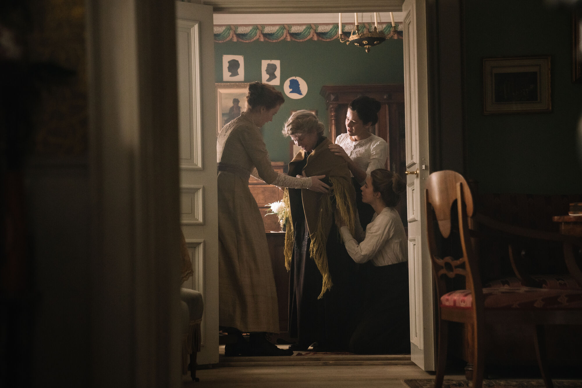 Scene Image 4
