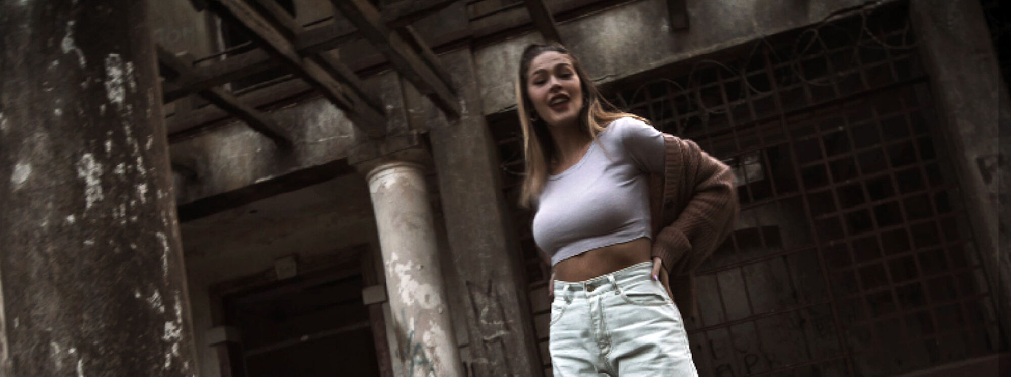 Scene Image 7